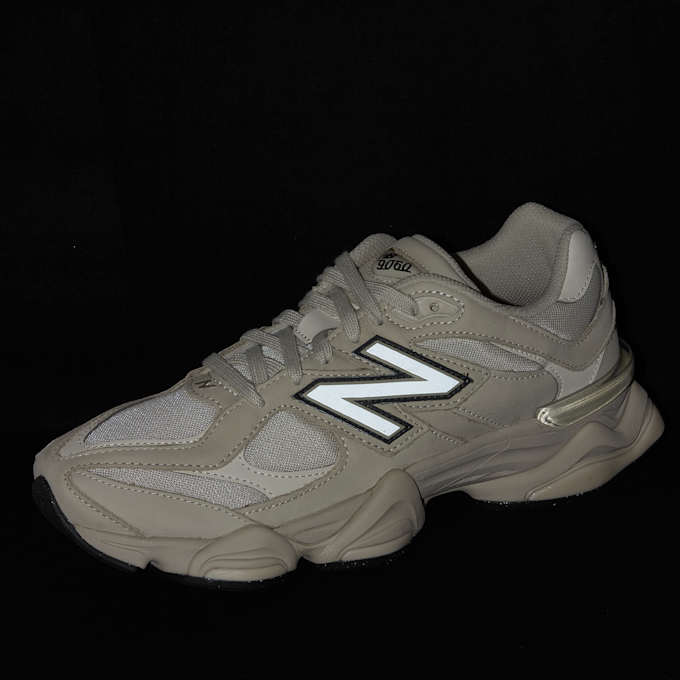 New Balance 9060 bege 93000 8