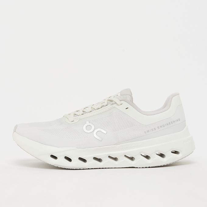 On Cloudsurfer Next bianco 93305 1