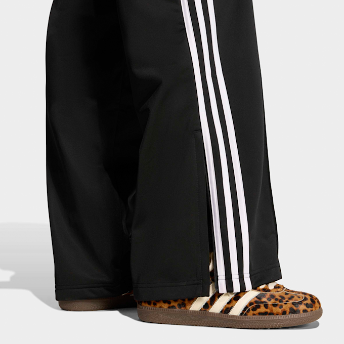 adidas Originals Firebird Loose Track Pants crna 93410 4
