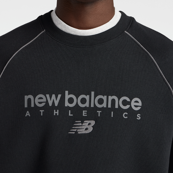 New Balance Linear Graphic Fleece Crew schwarz 93642 3