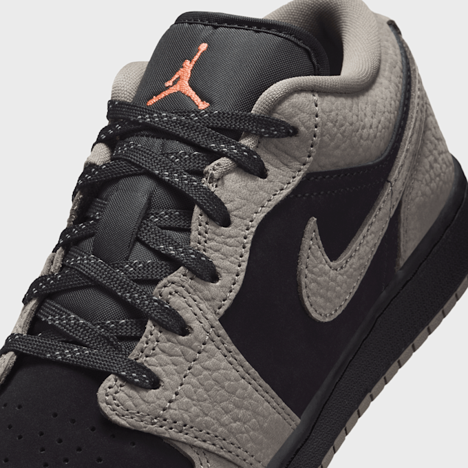 Jordan 1 Low SE (GS) bež 94171 7