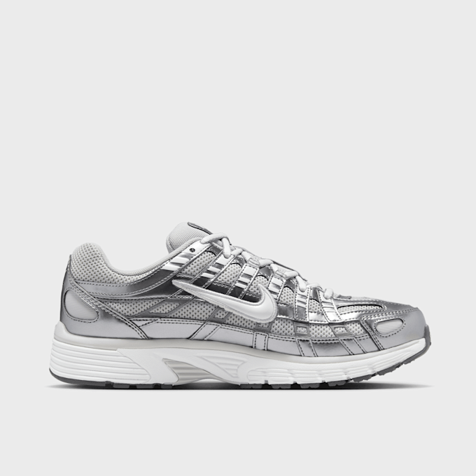 Nike WMNS P-6000 grigio 94457 2