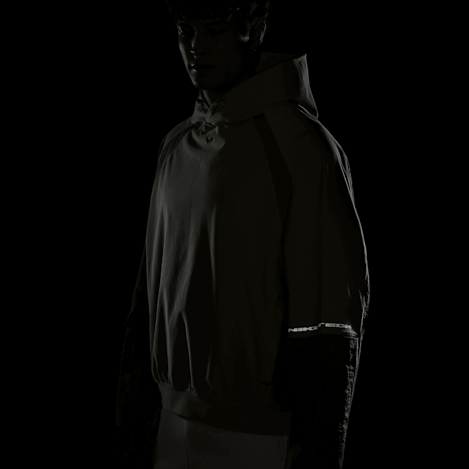 Nike   Sportswear Tech Knit Utility Hoodie vert 94649 4