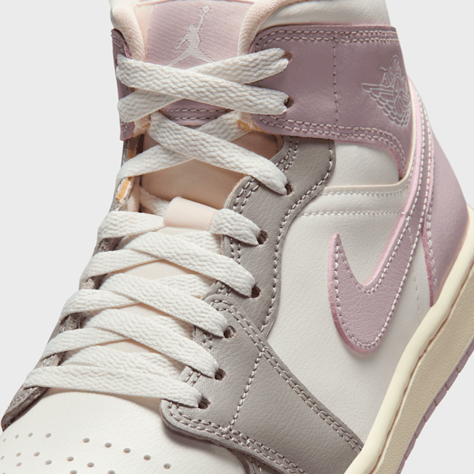 Jordan WMNS Air Jordan 1 Mid wit 94661 7