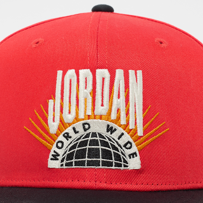 Jordan Pro Cap FB DC Essential 6 Panel rojo 94755 4