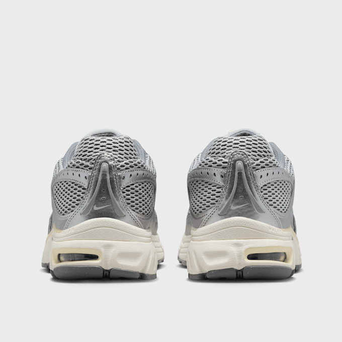 Nike Air Max Moto 2K siva 94742 4