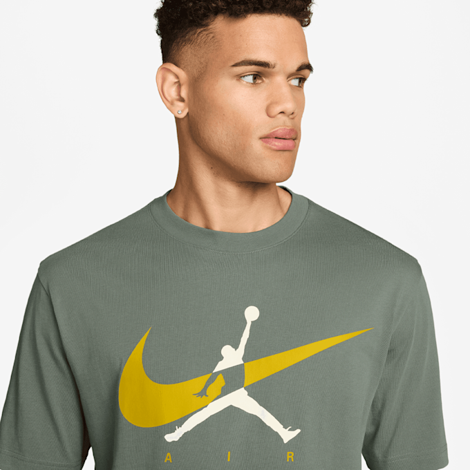Jordan Brooklyn Jumpman Graphic Shortsleeve Crew verde 94784 3