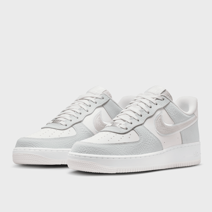 Nike Air Force 1`07 LV8 wit 94752 3