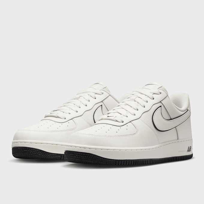 Nike Air Force 1`07 LV8 beige 94745 3
