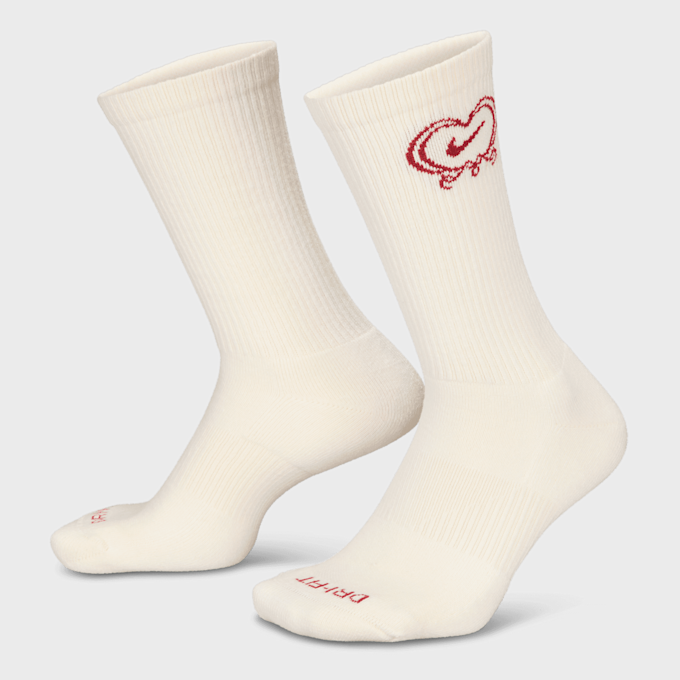 Nike Everyday Plus Cushioned Crew Socks beige 94764 1