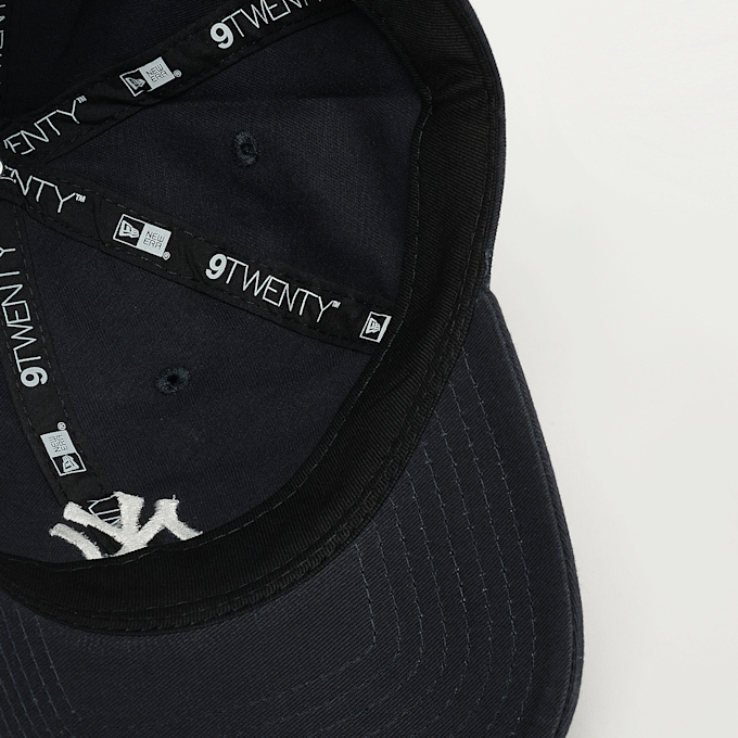 New Era 9TWENTY Washed Script MLB New York Yankees blauw 95668 3