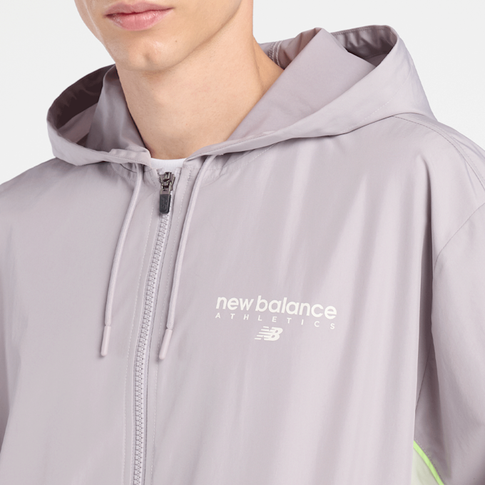 New Balance Trackside Woven Jacket roze 96470 3
