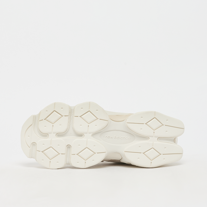 New Balance 9060 beż 97549 4