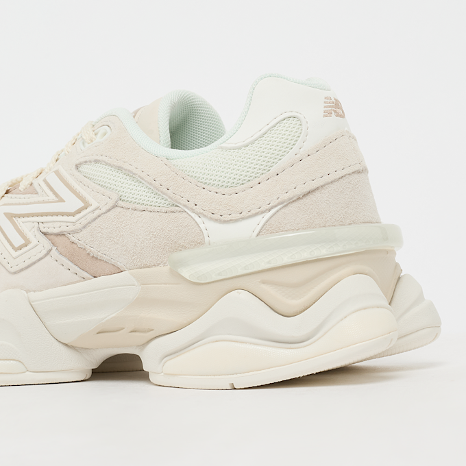 New Balance 9060 beż 97549 7