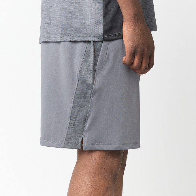 Under Armour Tech Vent 7in Shorts gris 97703 4