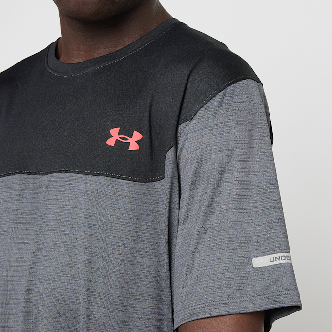Under Armour Tech Utility Short Sleeve grau 97712 3