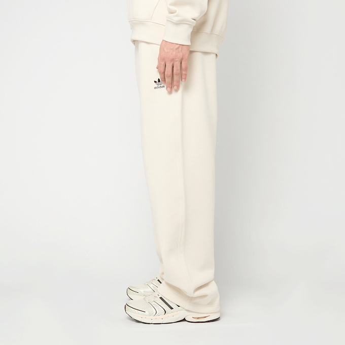 adidas Originals Essential Open Hem Pants bež 97754 3