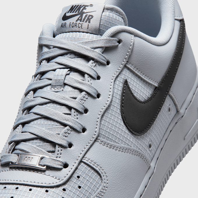 Nike   Air Force 1 '07 LV8 Tech gris 97935 7