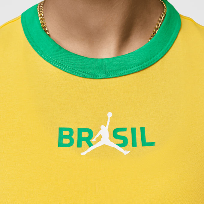 Jordan Graphic Brazil Crewneck Shirt amarillo 98176 4