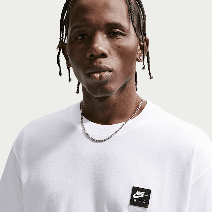 Nike   Sportswear Tee LSE Air Box blanc 98193 4