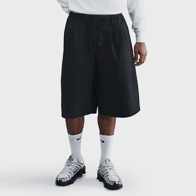 Nike   Club Oversized Shorts czarny 98284 1