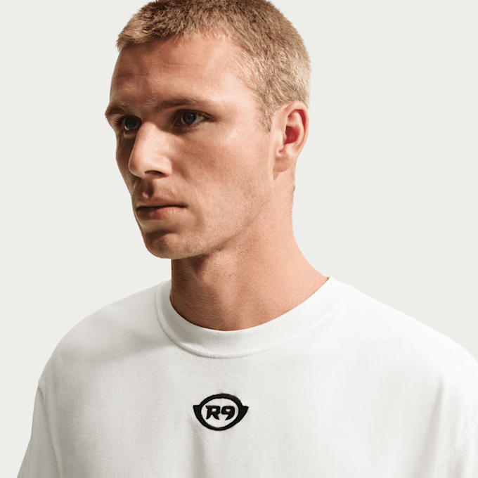 Nike   Sportswear "R9" T-Shirt beż 98283 4