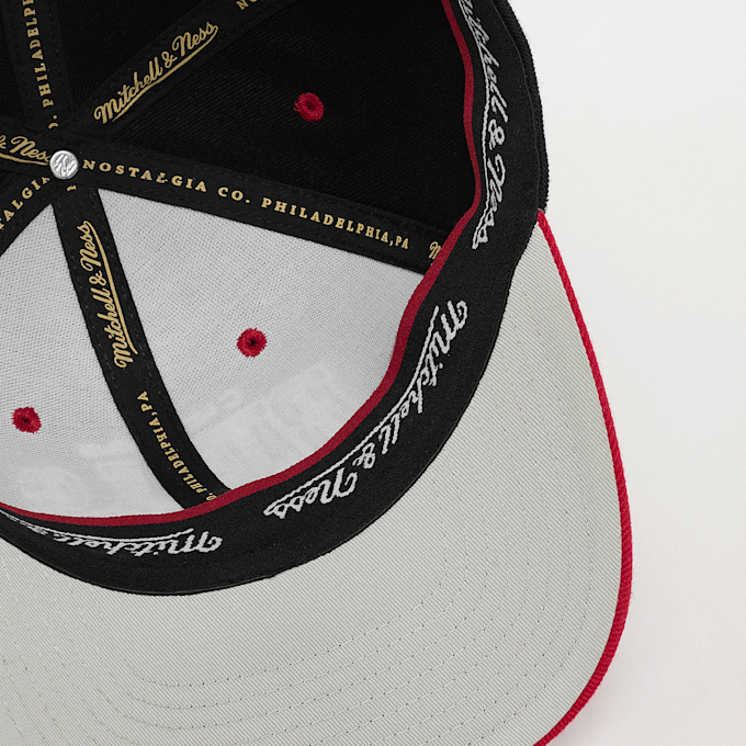 Mitchell & Ness Snapback Team Arch Classic Red NBA Chicago Bulls negro 98501 3