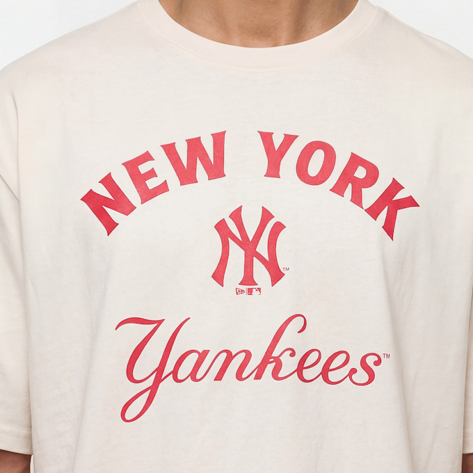 New Era MLB CF Graphics Regular Tee New York Yankees bež 98766 3