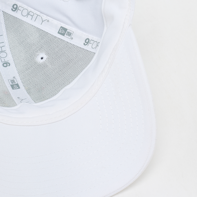 New Era FEMALE 9FORTY Floral Infill New York Yankees branco 99095 3