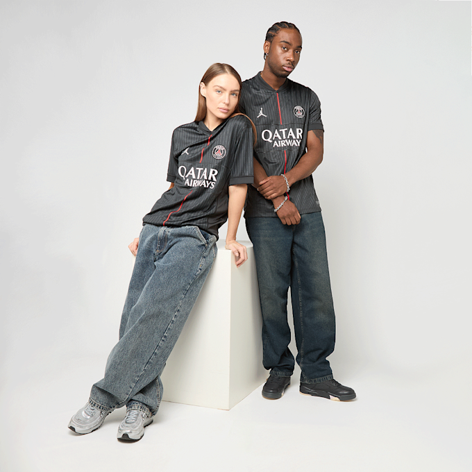 Jordan Pacho / No. 51 / PSG Jordan Fourth Stadium 2025/26 czarny 99329 9