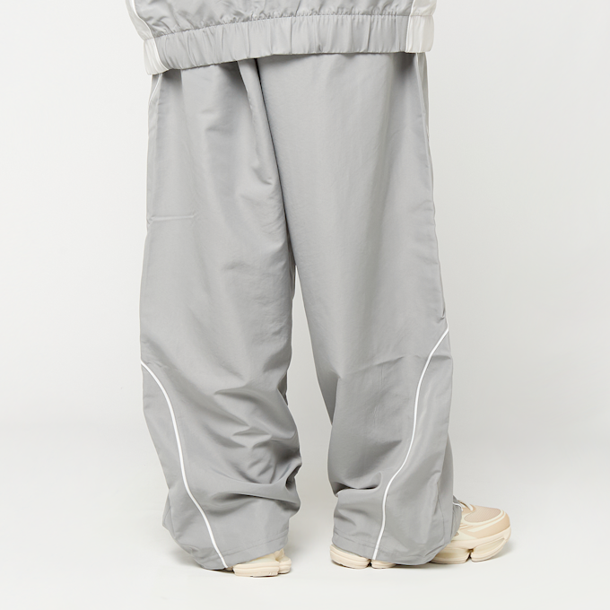 New Balance Woven Trackside Pant szary 100635 2