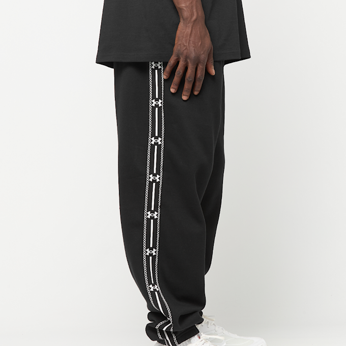 Under Armour Icon Fleece Taped Jogger noir 100750 4