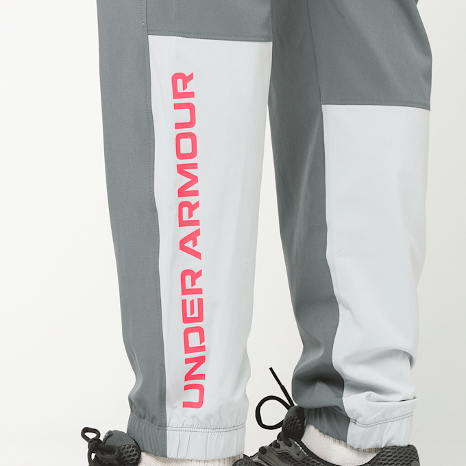 Under Armour Tech Utility Woven Pant grau 100755 4