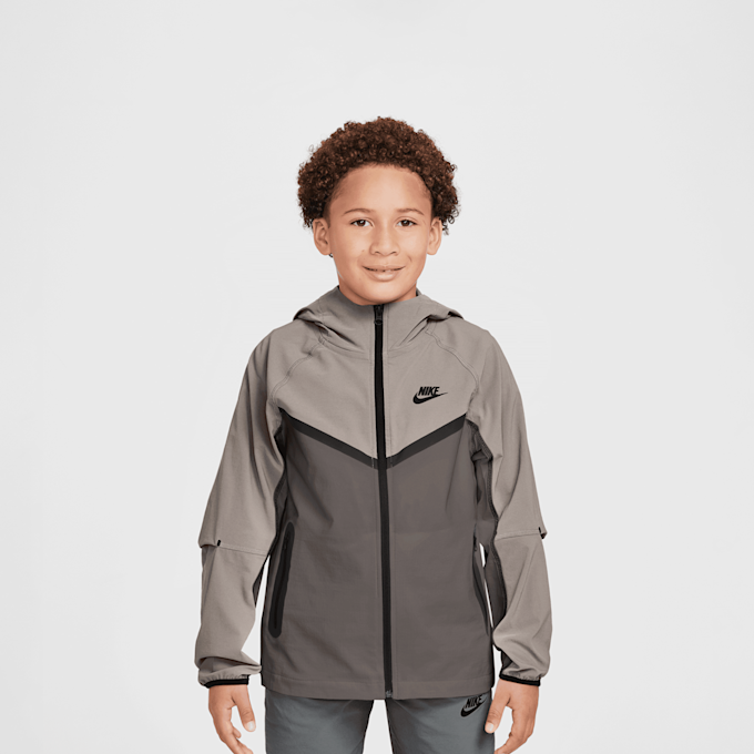 Nike Tech Woven Jacket grau 101520 1