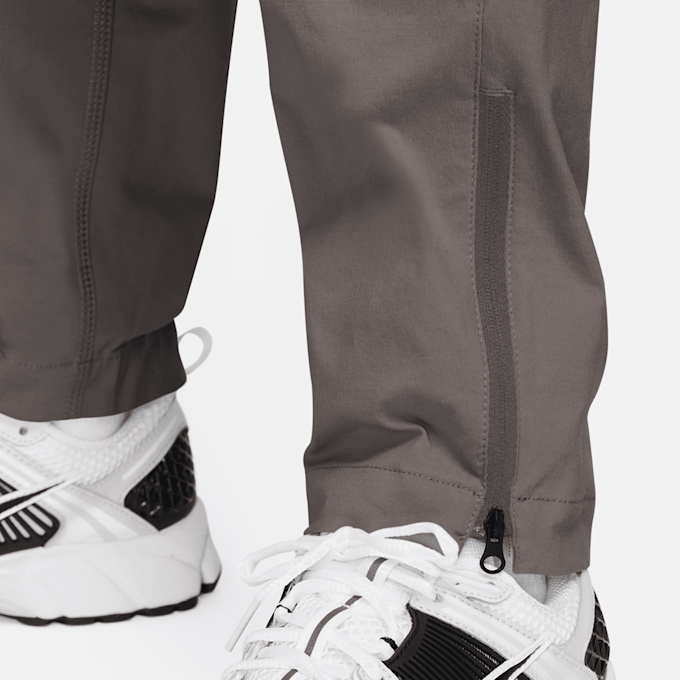 Nike Tech Woven Pants grau 101382 5