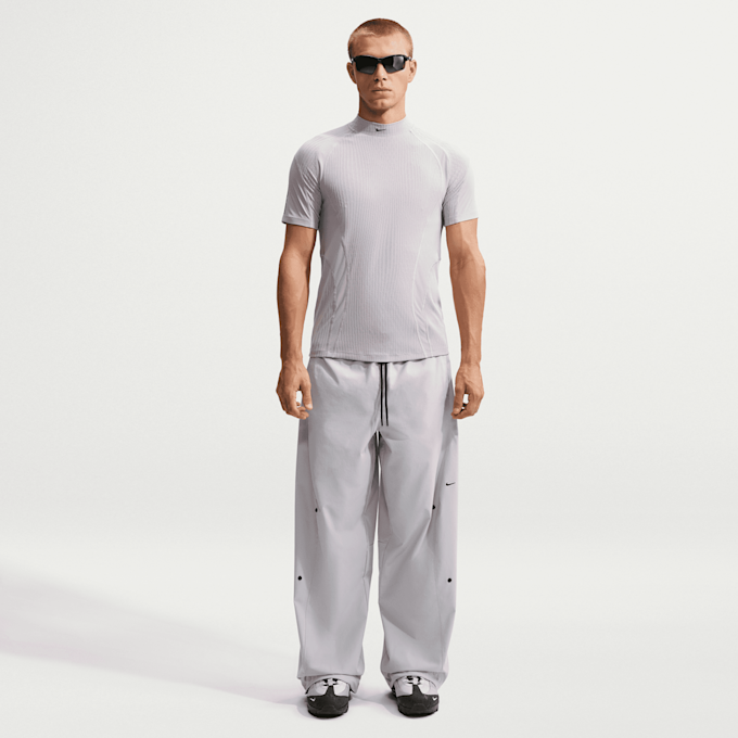 Nike   Tech Dri-FIT ADV Short-Sleeve Top grau 101454 5