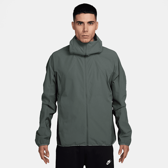 Nike   Tech Helios Dri-FIT Long-Sleeve Shell vert 101468 1