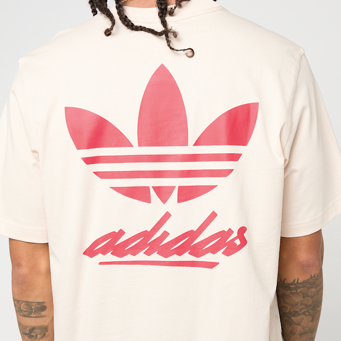 adidas Originals Logo Graphics Tee beige 102139 3