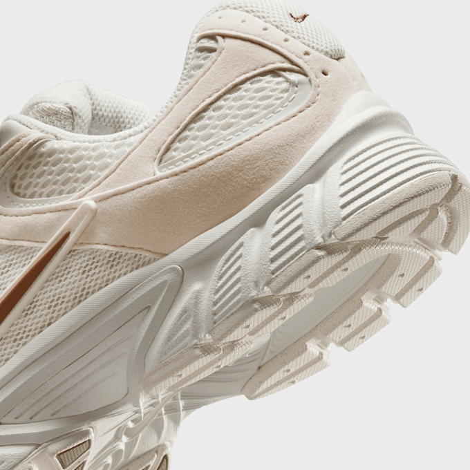 Nike   WMNS V5 RNR beige 102824 8