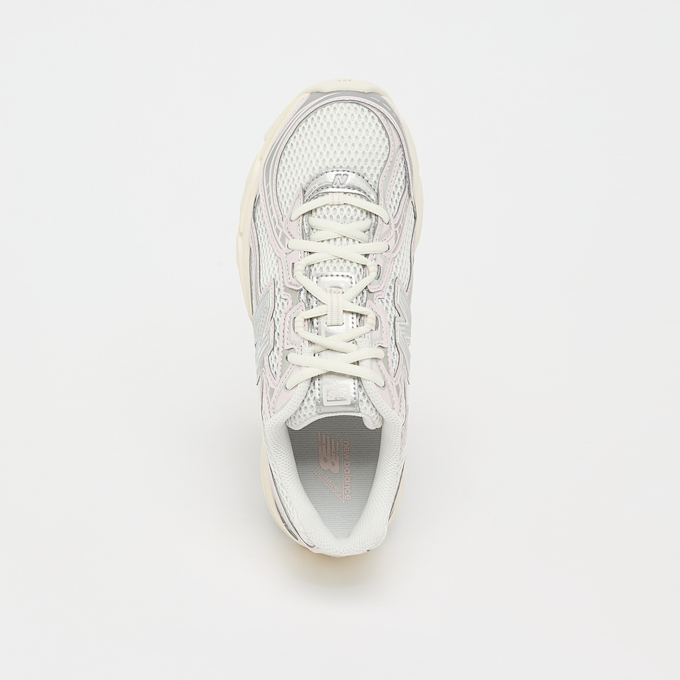 New Balance 740 beż 104391 5