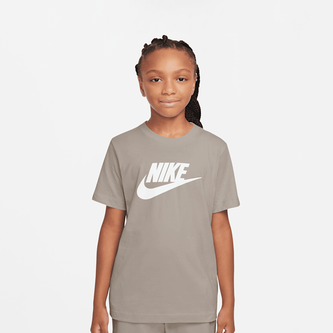 Nike Sportswear Tee Futura High Brand Read Beige 105257 1