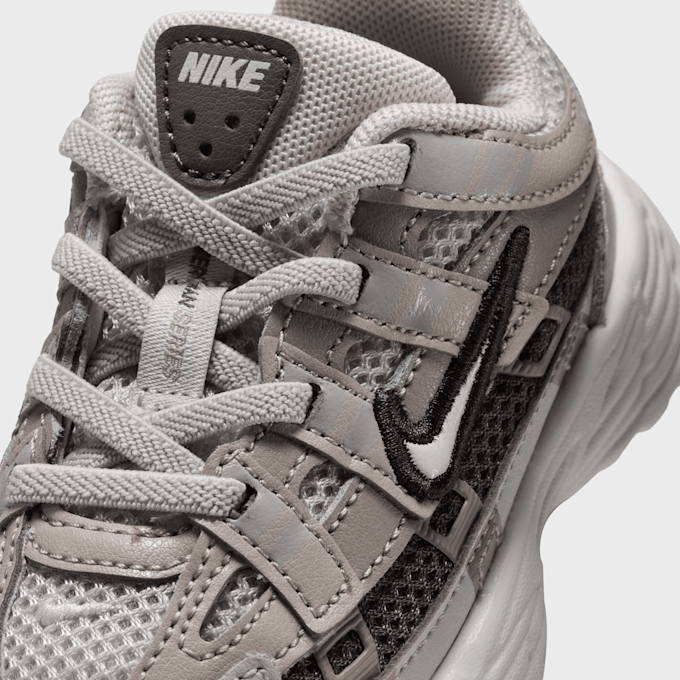 Nike P-6000 Tout-Petits light bone/summit white/college grey Gris 105443 7