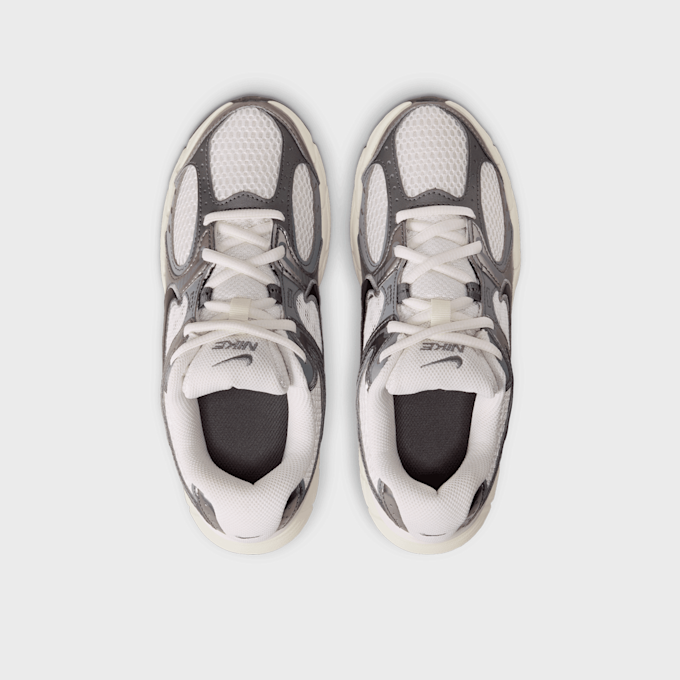 Nike   V5 RNR (GS) beige 105775 6