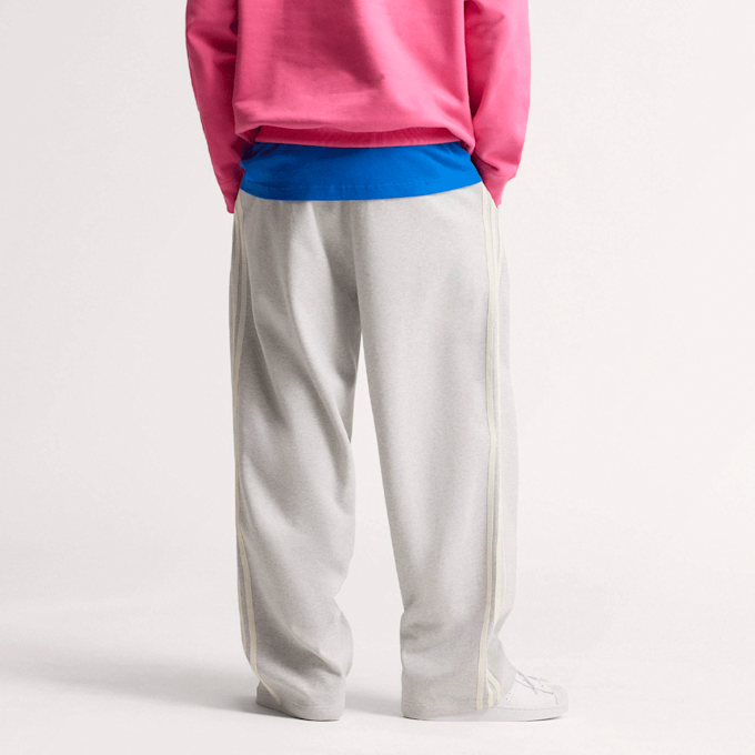 adidas Originals adiSignature 3 Stripes Open Hem Sweatpants Gris 107856 2