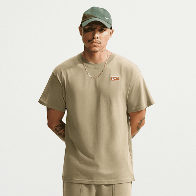 Nike Sportswear SF Graphic Shortsleeve Tee Beige 107982 1