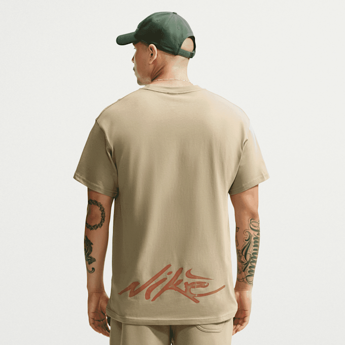 Nike Sportswear SF Graphic Shortsleeve Tee Beige 107982 2