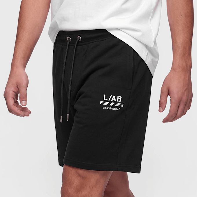 Off-White Diagonal Open Hem Jogger Shorts noir 108887 3