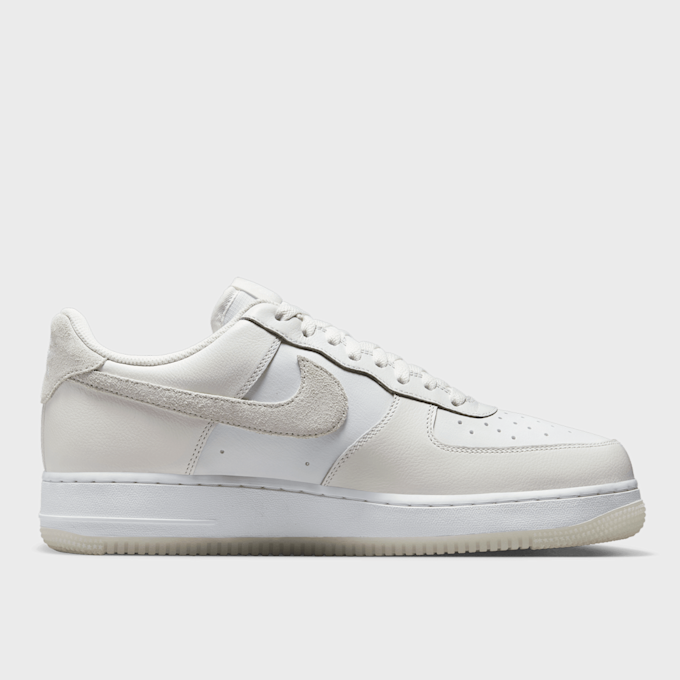 Nike Air Force 1 '07 LV8 blanc 31180 2