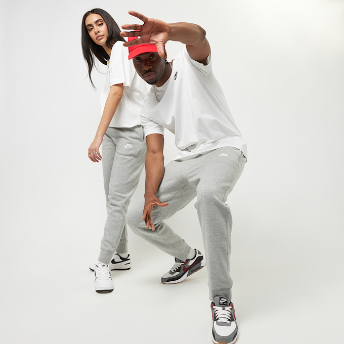 Nike   Sportswear Club T-Shirt branco 1806 4