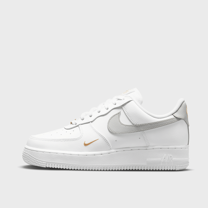 Nike   Air Force 1 07 ESS biały 99841 1